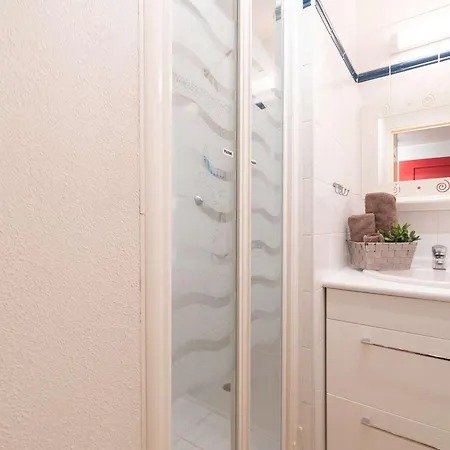شقة 6 Personnes St Lary Proche Thermes Avec Parking Prive - Fr-1-296-136